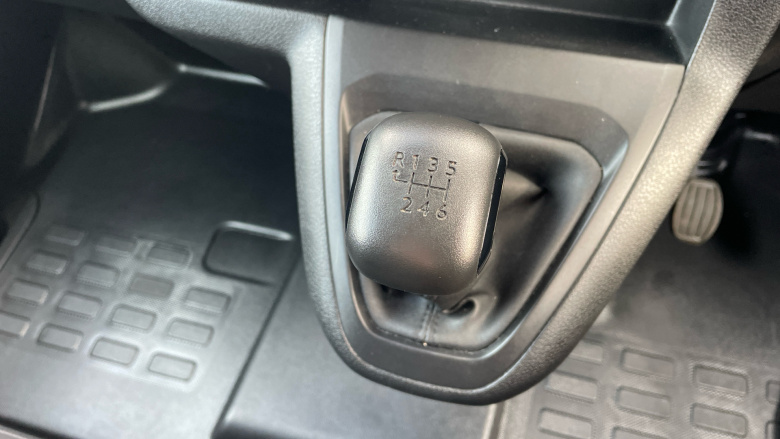 Vauxhall Vivaro L2 Diesel 2.0 Turbo D 145 Prime H1 Van